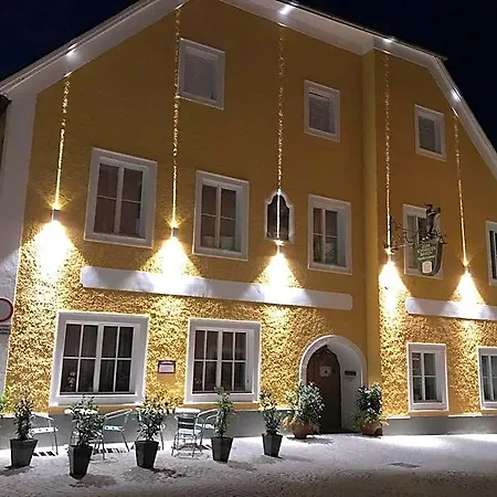 Gasthof-pension Schwarzer Baer Alojamento de Acomodação e Pequeno-almoço